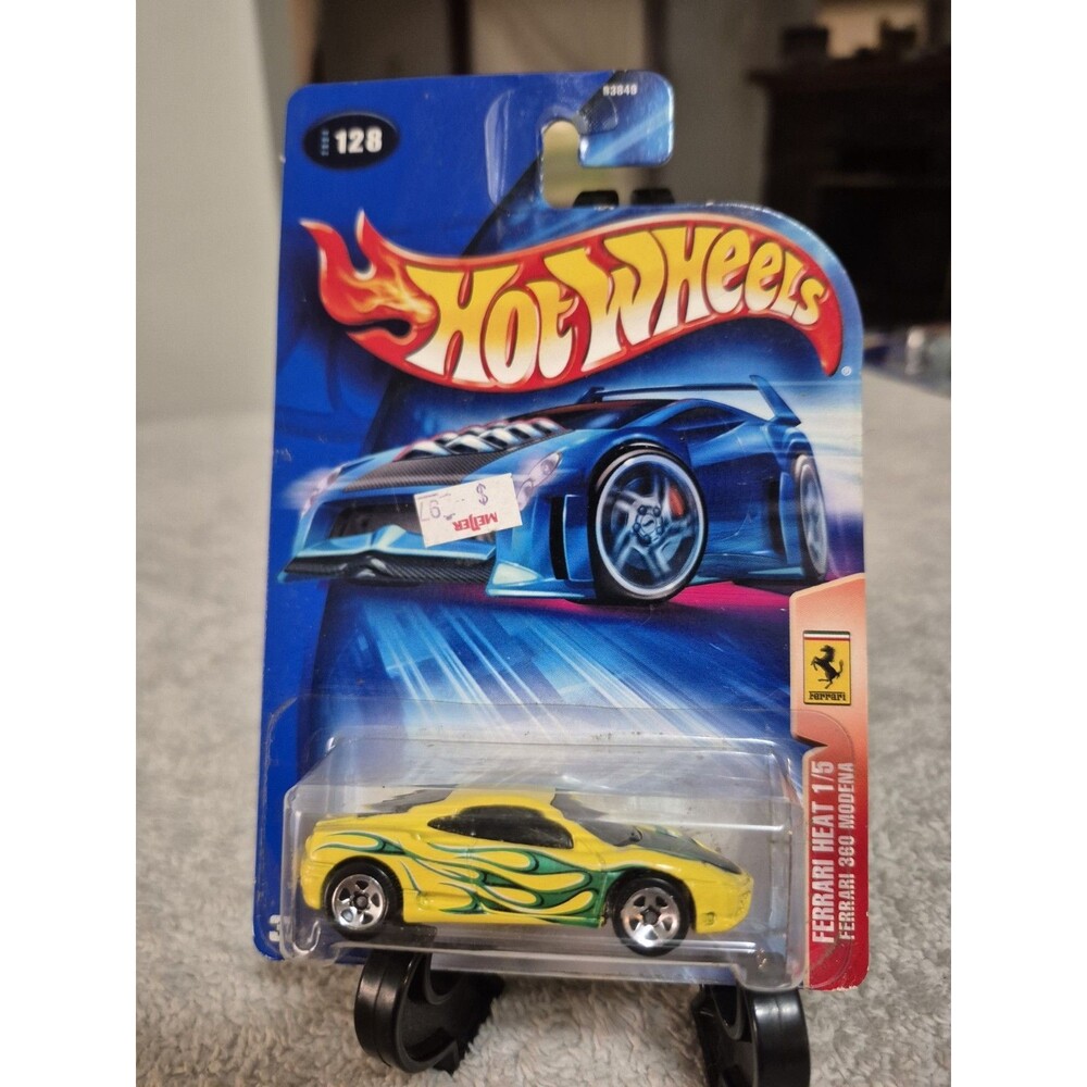 Hot Wheels 2004 #128 Ferrari Heat 1/5 Ferrari 360 Modena Yellow
